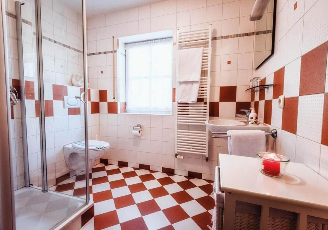 Pension Sankt Urban Sommerach Luaran gambar