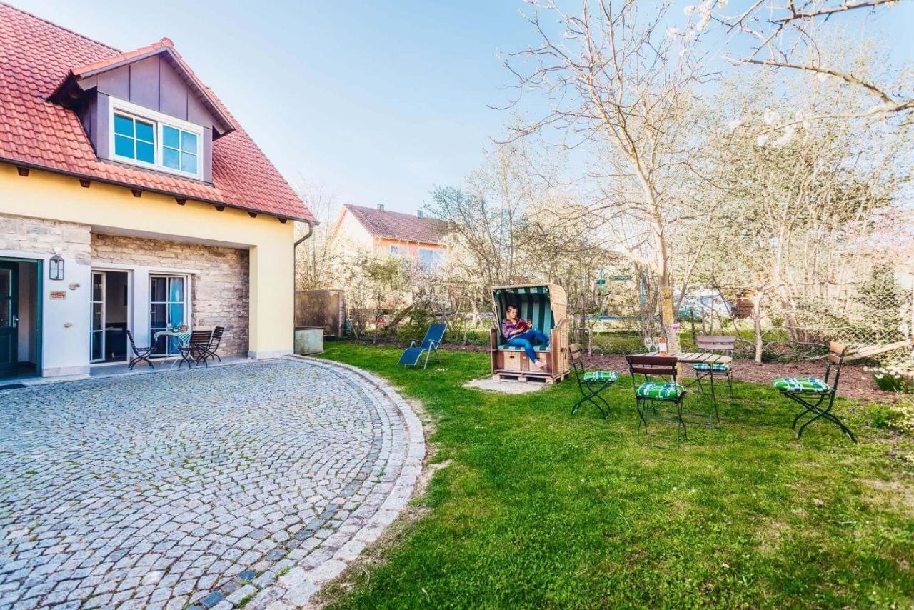 Pension Sankt Urban Sommerach Luaran gambar